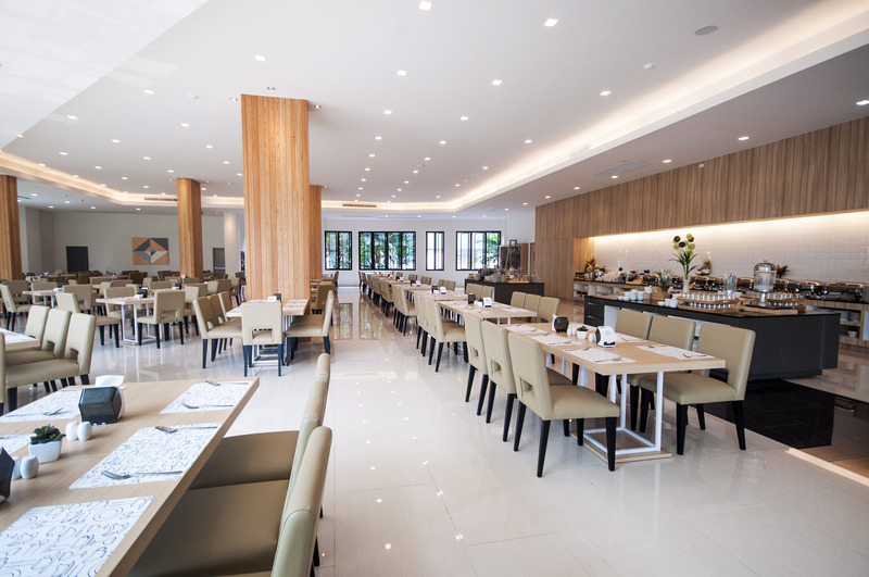 J Inspired Hotel Pattaya (SHA Extra Plus) - Restoran