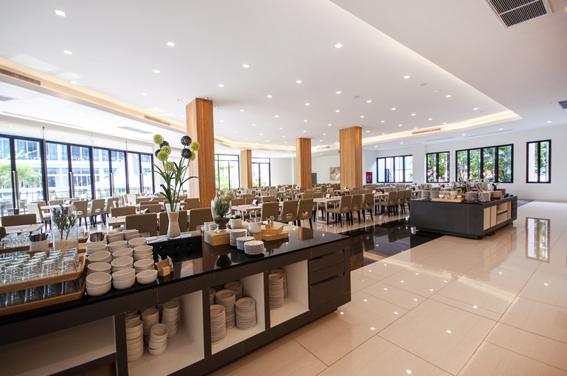 J Inspired Hotel Pattaya (SHA Extra Plus) - Restoran