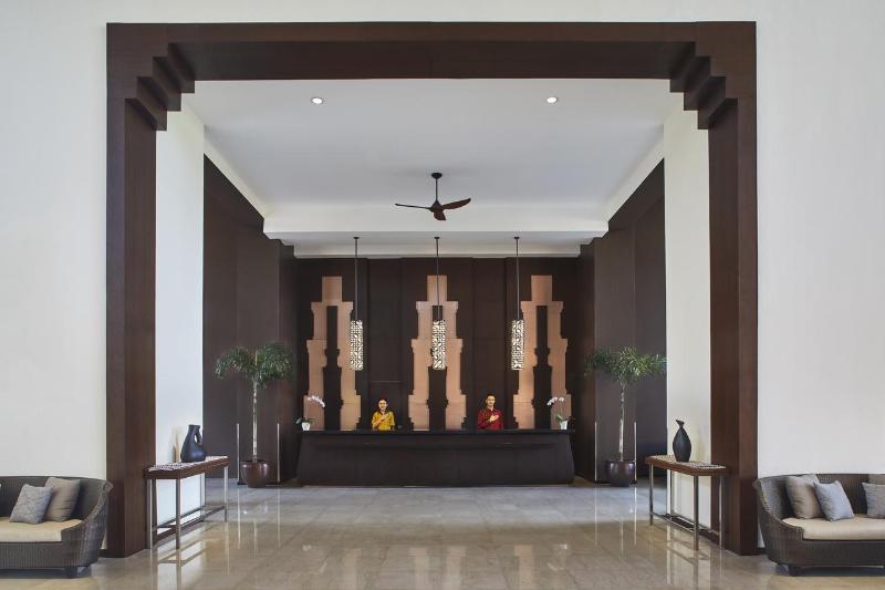 ASTON Sentul Lake Resort & Conference Center - Lobi