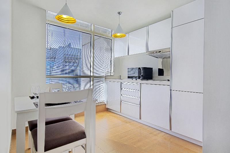 The Curve Hotel - Oda