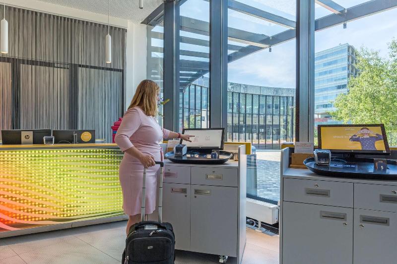 Park Inn By Radisson Amsterdam City West - Lobi