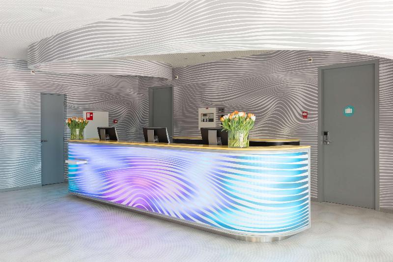 Park Inn By Radisson Amsterdam City West - Lobi