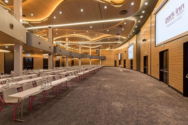 Park Inn By Radisson Amsterdam City West - Toplantı