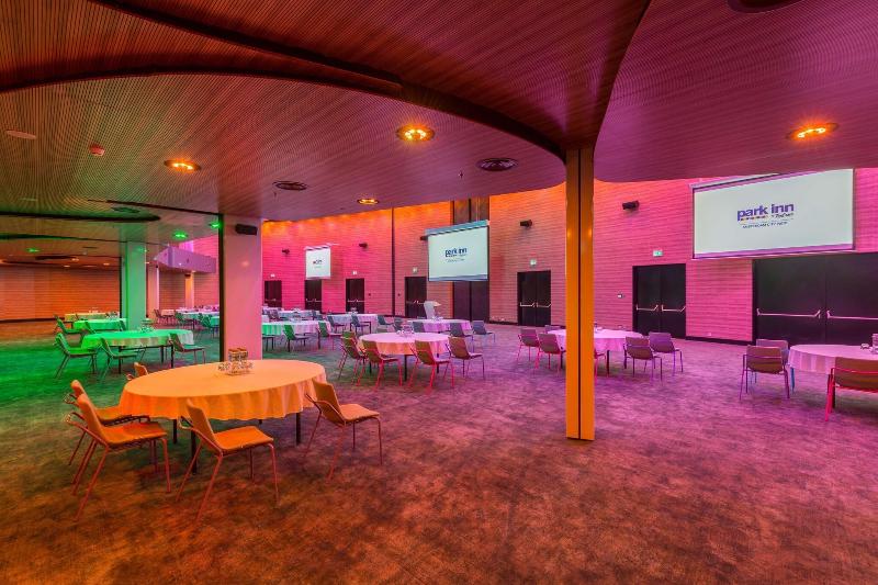 Park Inn By Radisson Amsterdam City West - Toplantı