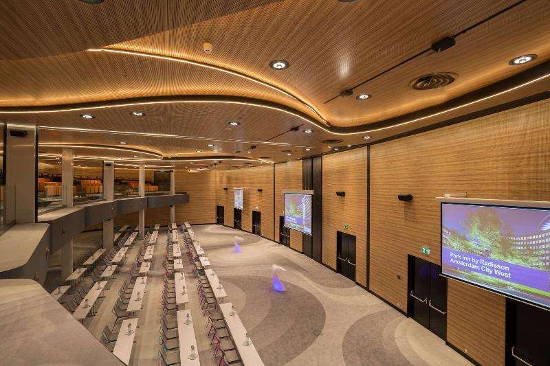 Park Inn By Radisson Amsterdam City West - Toplantı