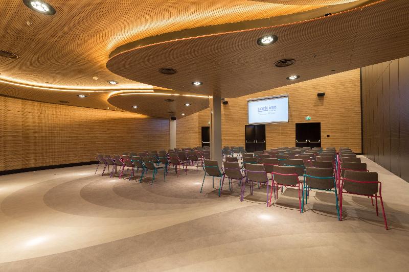 Park Inn By Radisson Amsterdam City West - Toplantı