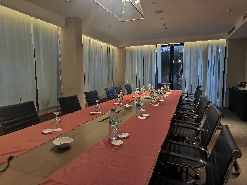 Wyndham Tamansari Jivva Resort - Toplantı