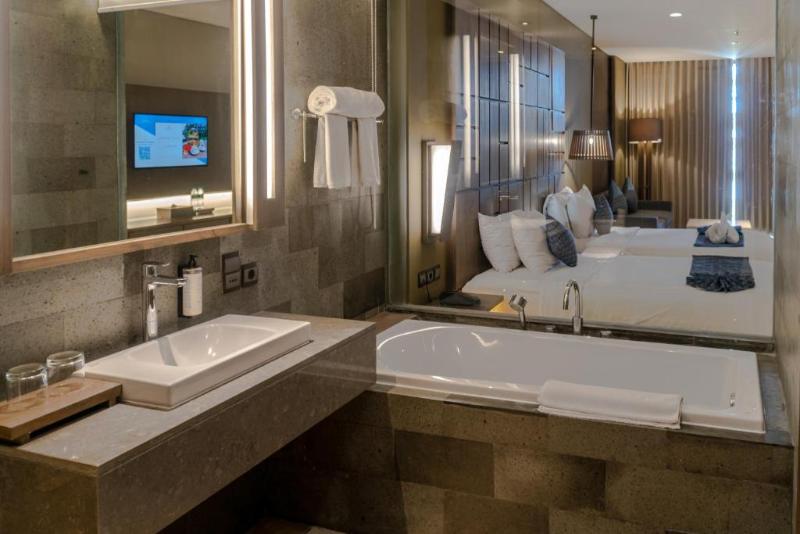 Wyndham Tamansari Jivva Resort - Oda