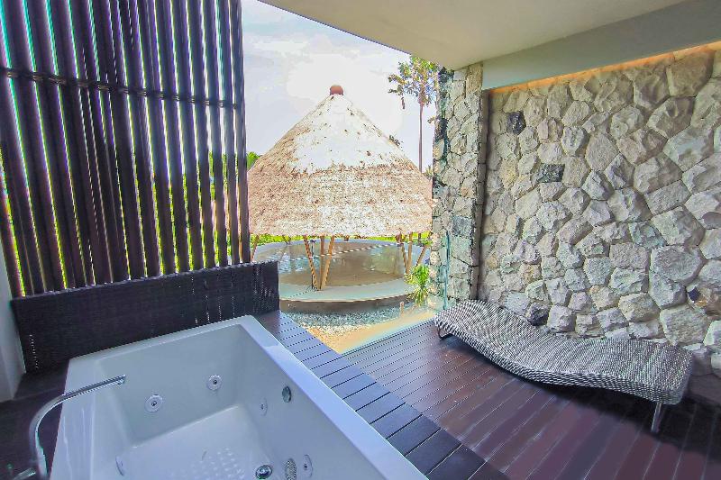 Wyndham Tamansari Jivva Resort - Oda