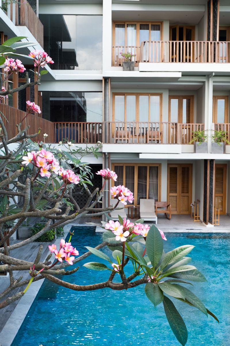 Swarga Suites Bali Berawa, Marclan Collection - Havuz