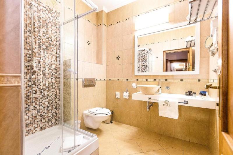 Athos R.M.T. Hotel - Oda