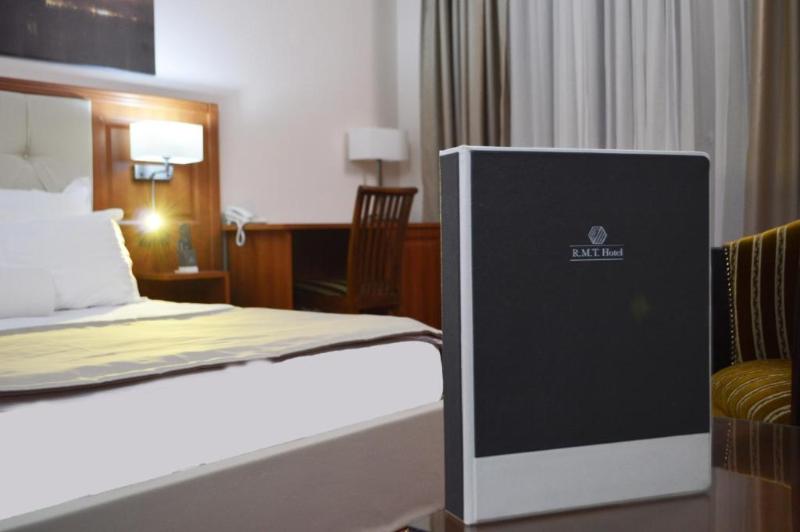 Athos R.M.T. Hotel - Oda