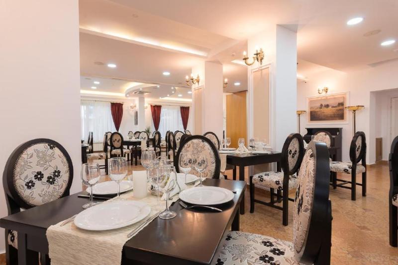 Athos R.M.T. Hotel - Restoran