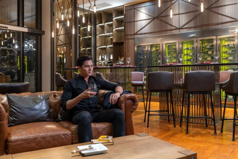Mercure Bangkok Makkasan - Bar
