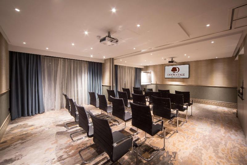 DoubleTree by Hilton London Kingston Upon Thames - Toplantı