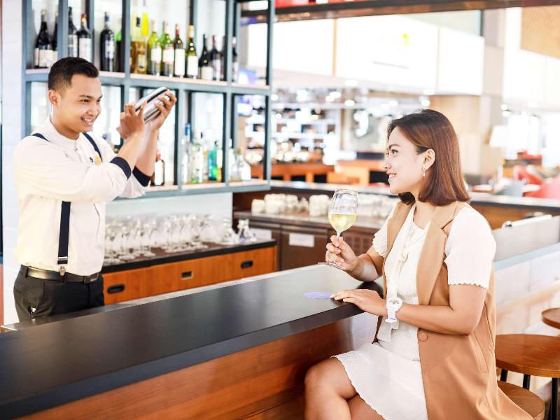 Novotel Bali Ngurah Rai Airport - Bar