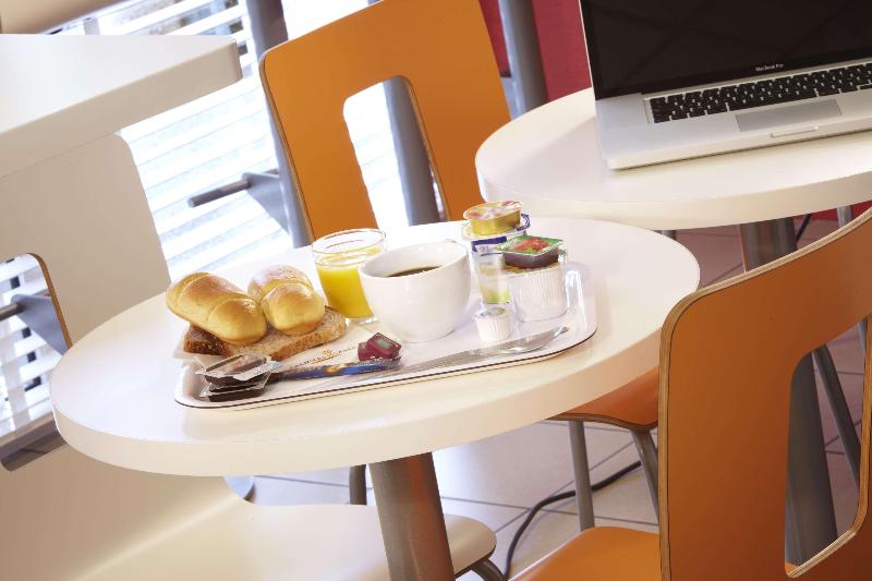 Premiere Classe Saint Brieuc - Restoran