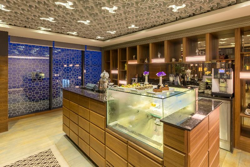 Golden Tulip Istanbul Bayrampasa (Halal Concept) - Bar