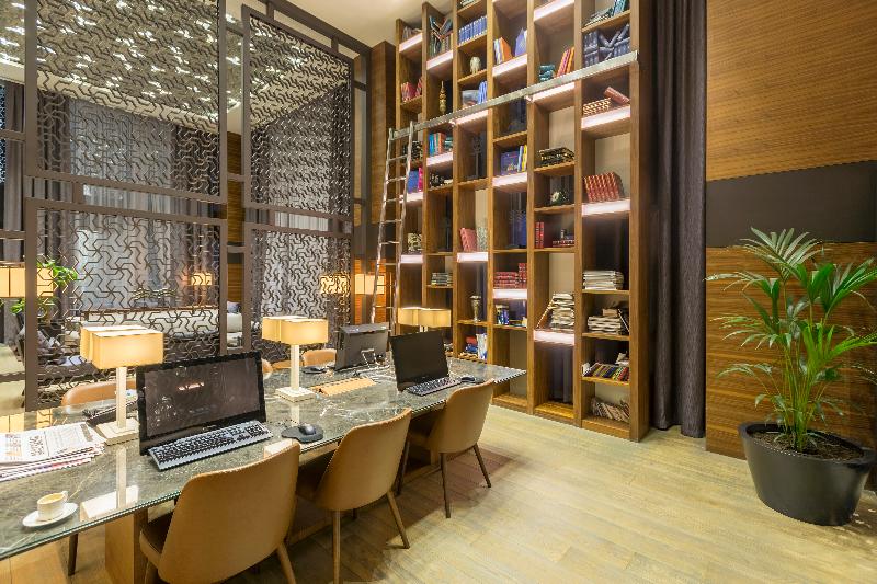 Golden Tulip Istanbul Bayrampasa (Halal Concept) - Lobi