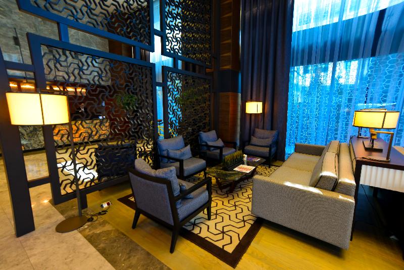 Golden Tulip Istanbul Bayrampasa (Halal Concept) - Lobi