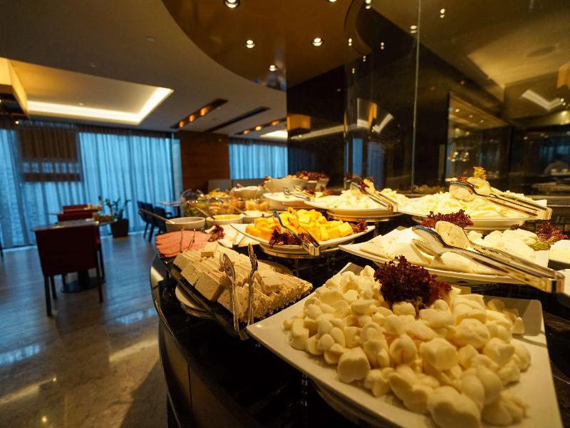Golden Tulip Istanbul Bayrampasa (Halal Concept) - Restoran