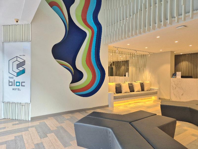 The Bloc Hotel - Lobi