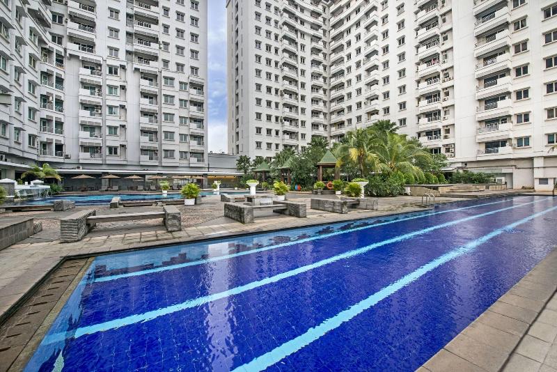 Grand Whiz Poins Square Simatupang - Havuz