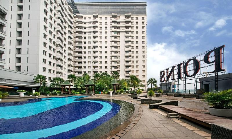 Grand Whiz Poins Square Simatupang - Havuz