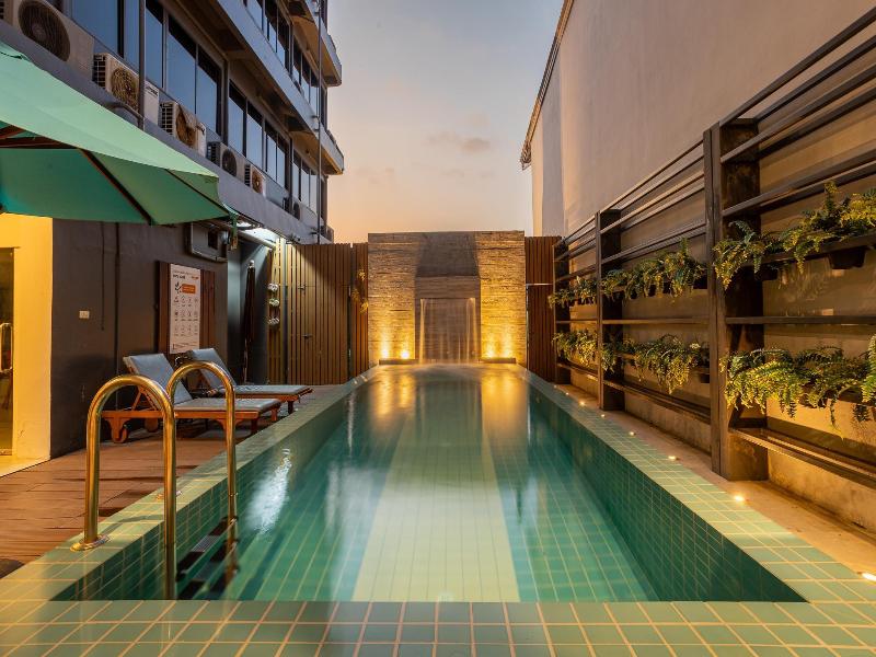 Recenta Style Phuket Town - Havuz