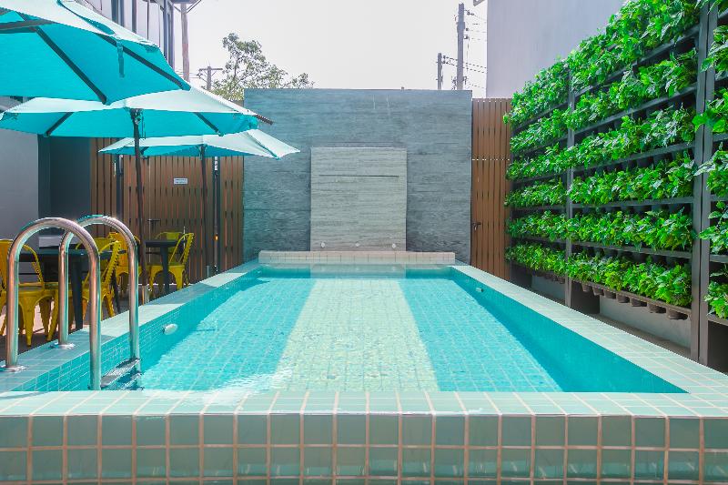 Recenta Style Phuket Town - Havuz