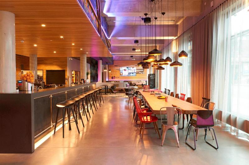Moxy Berlin Ostbahnhof - Restoran