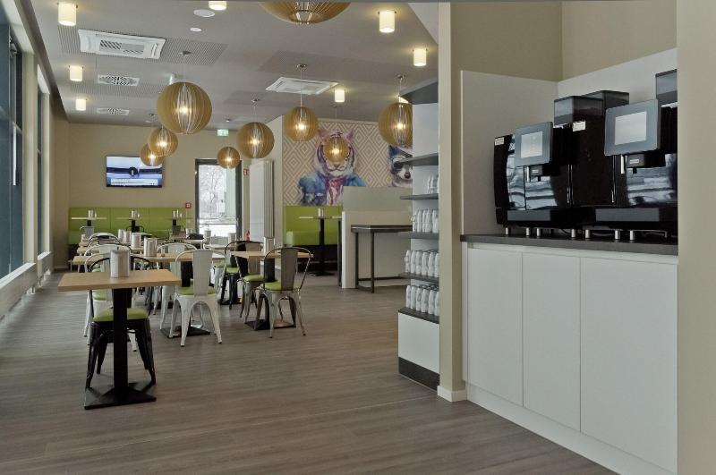 Super 8 Munich City West - Bar
