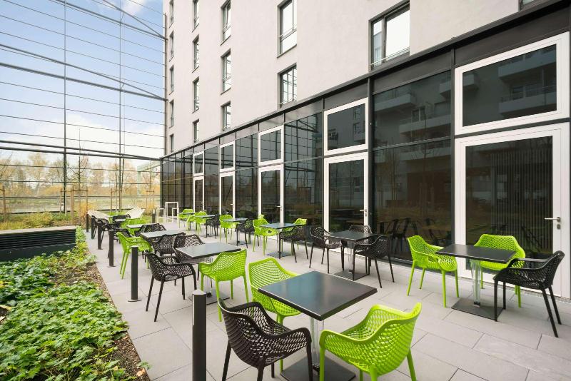Super 8 Munich City West - Teras