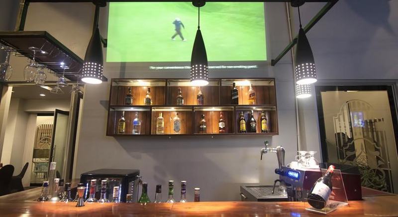 Grand Darmo Suite Hotel - Bar