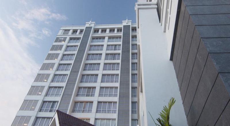 Grand Darmo Suite Hotel - Genel