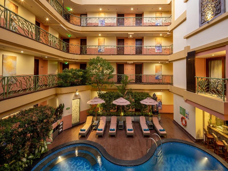 Sens Hotel & Spa + Conference Ubud Town Centre - Havuz