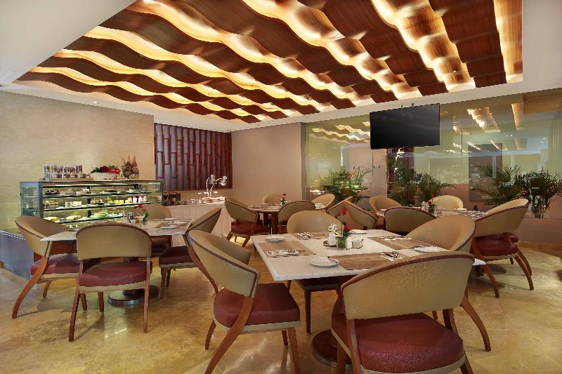 Sens Hotel & Spa + Conference Ubud Town Centre - Restoran
