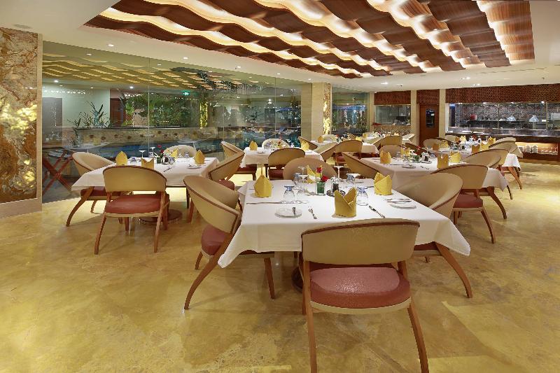 Sens Hotel & Spa + Conference Ubud Town Centre - Restoran