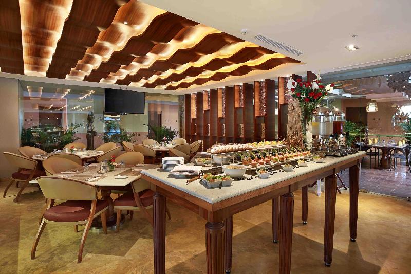 Sens Hotel & Spa + Conference Ubud Town Centre - Restoran