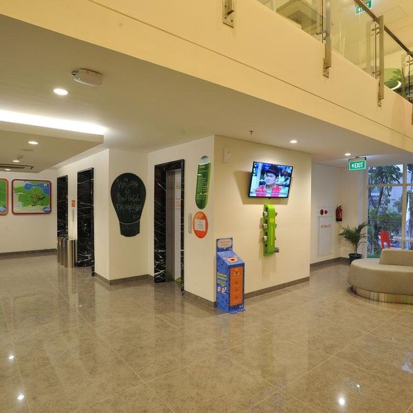 POP! Hotel Diponegoro Surabaya - Lobi