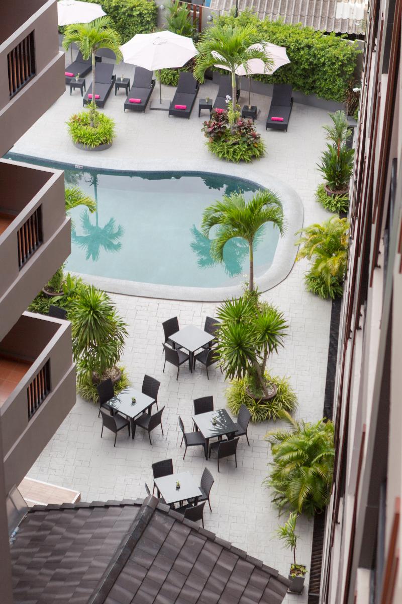 Golden Tulip Essential Pattaya Hotel - Havuz