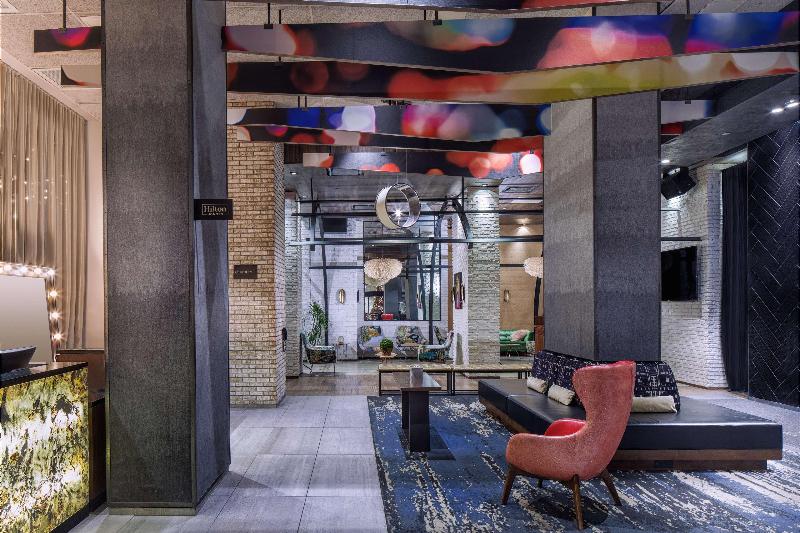 Doubletree by Hilton New York Times Square West - Lobi