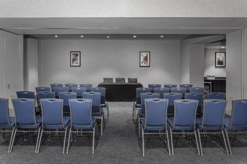Doubletree by Hilton New York Times Square West - Toplantı