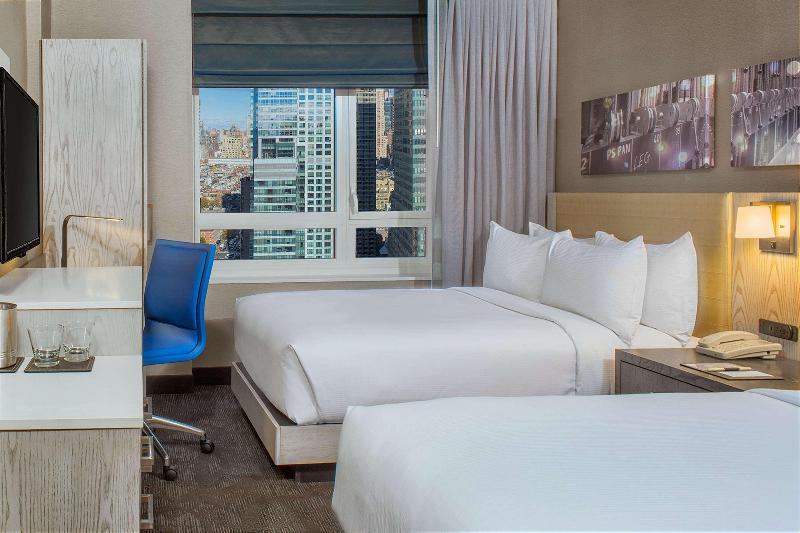Doubletree by Hilton New York Times Square West - Oda