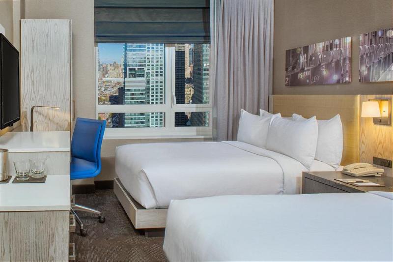 Doubletree by Hilton New York Times Square West - Oda