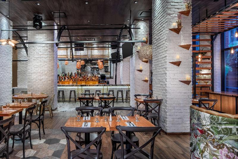 Doubletree by Hilton New York Times Square West - Restoran