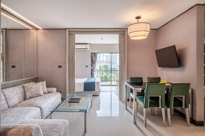 Manhattan Pattaya Hotel - Oda