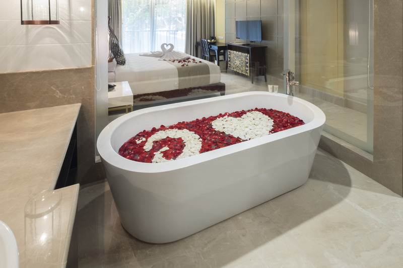 Jambuluwuk Oceano Seminyak - Oda