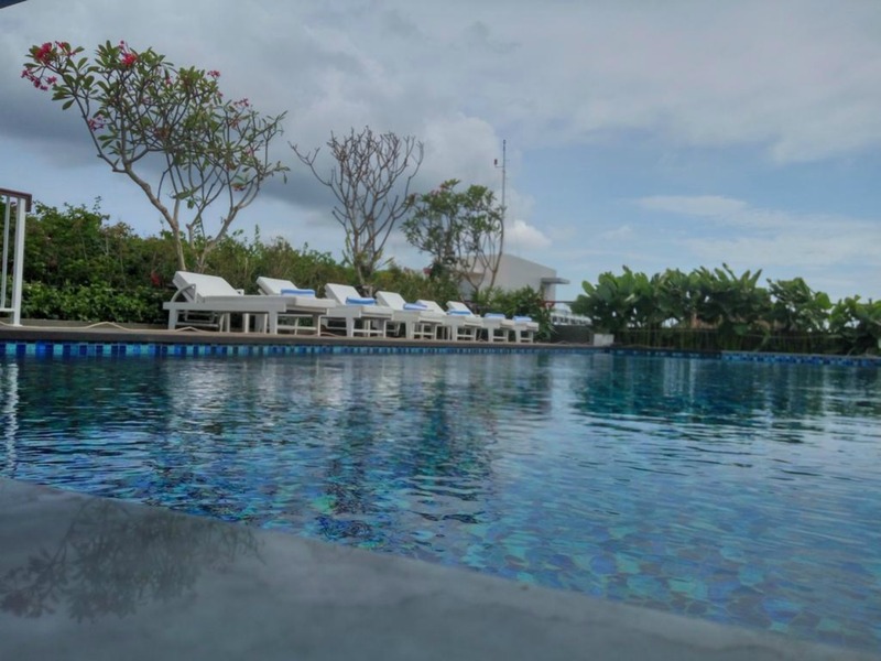 Jambuluwuk Oceano Seminyak - Havuz