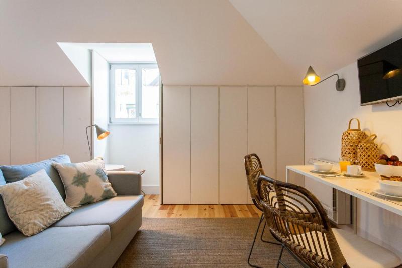 Lisbon Five Stars Apartments Combro 77 - Oda